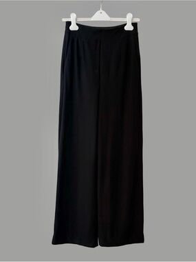 Lyssé Black High Waist Wide Leg Pants S